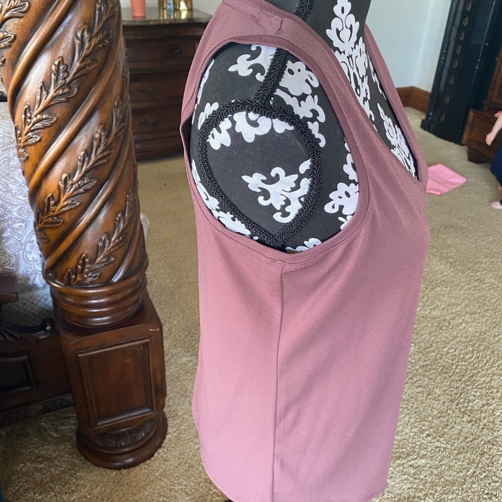 Mauve Tank - Picture 2 of 3